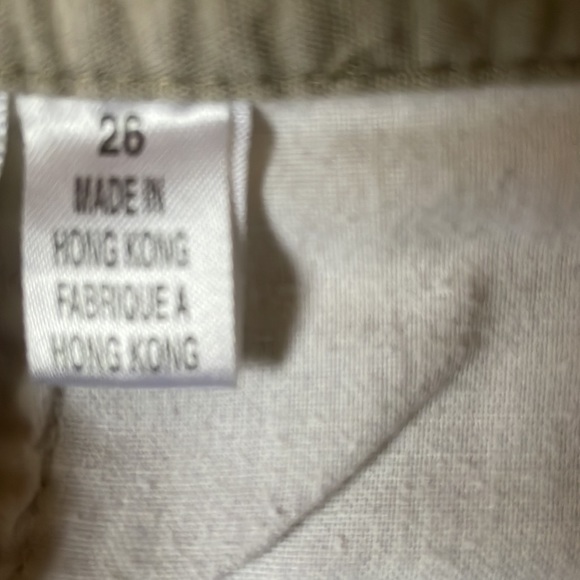 Hurley Tan Khaki Cargo 6 Pocket Shorts 26” high waist EUC sz 10/12 medium - Picture 5 of 7